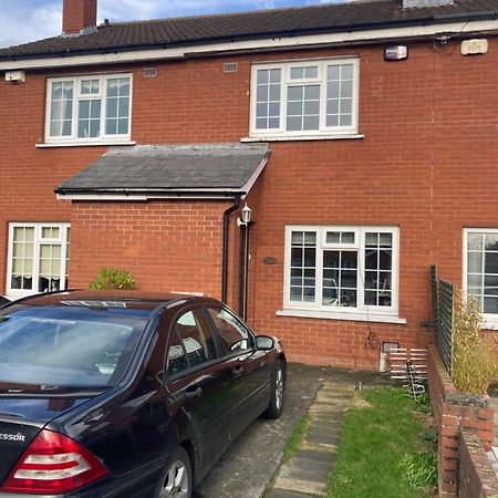 Entire Terraced Two Story Redbrick House With Parking In Secluded Cul De Sac Villa Dublin Exterior foto